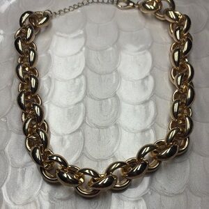 Boutique Elegant Gold Chain Necklace